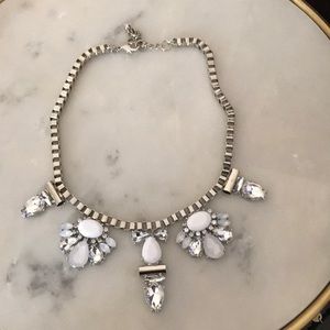Express White Statement necklace